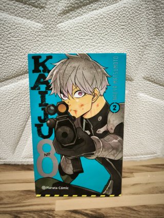 Lote comics manga Kaiju N°8