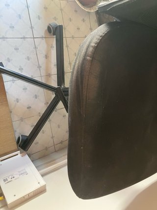 Silla ergonómica de oficina negra