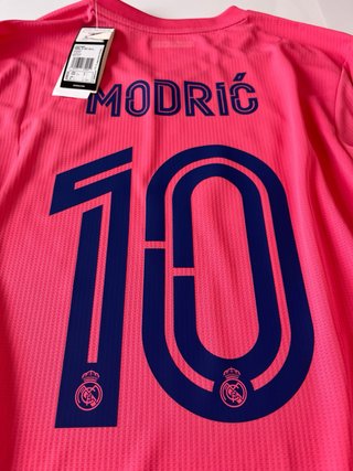 Camiseta Real Madrid 2020 Modrić 10 manga larga