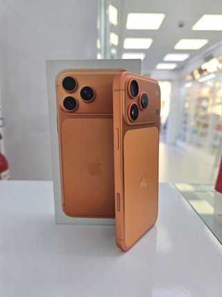 iPhone 17 Pro Max 256GB Naranja Como Nuevo ConCaja