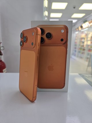 iPhone 17 Pro Max 256GB Naranja Como Nuevo ConCaja