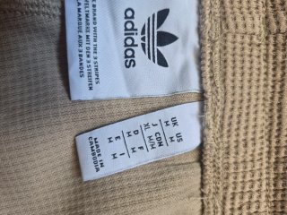 Pantalón corto Adidas beige