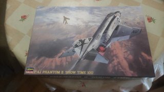 MAQUETA AVION MILITAR