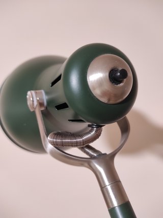 Lámpara de pie Ikea FORSÅ verde pino