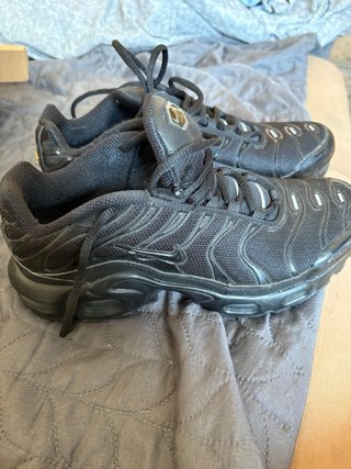 Nike TN niño talla 37.5 negras