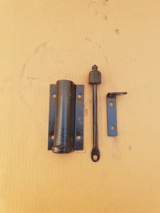 TOPE PUERTA TRASERA LAN  ROVER SANTANA. COMPLETO