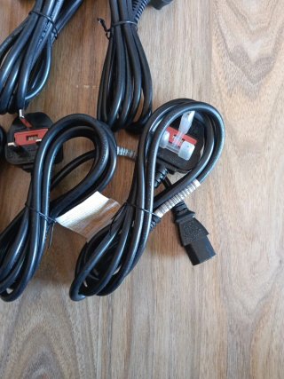 6 Cables de Corriente Negro