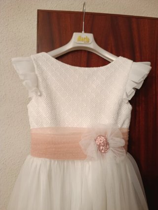 Vestido de comunión niña blanco y rosa y cancan