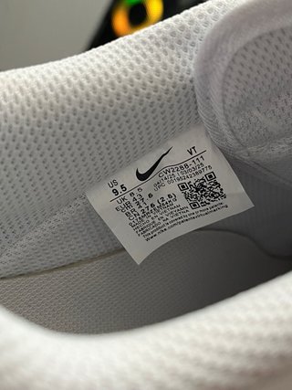 Zapatos blancos para hombre y mujer