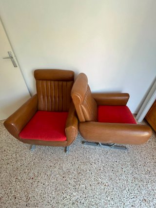 Par de sillones vintage marrones y rojos