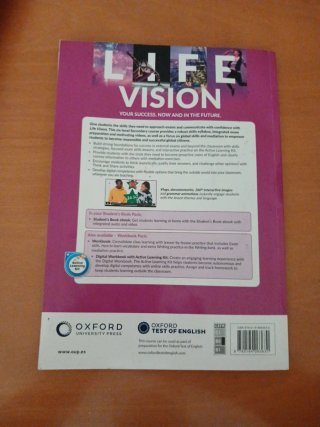 Life Vision Intermediate+ Students Book (Spain)