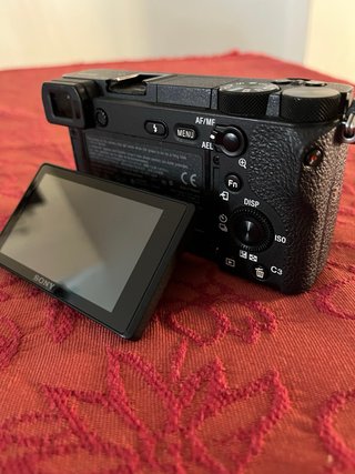 Sony Alpha 6500 + Obiettivo + Accessori
