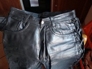 Pantaloni in vera pelle neri
