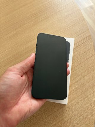 iPhone 13 Midnight