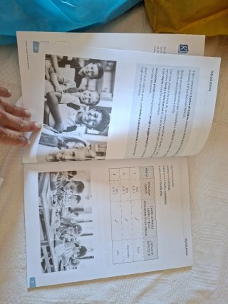 Libro scolastico Invalsi a 360 gradi con soluzioni