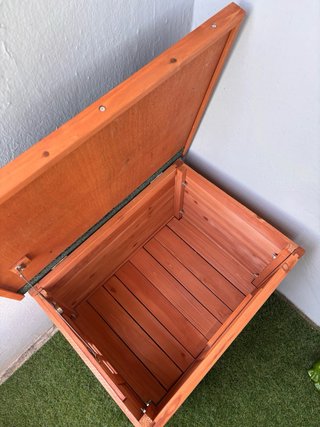 Casita para gatos de madera