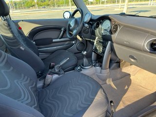 MINI One 2004