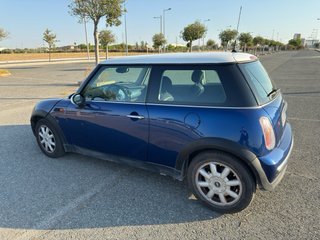 MINI One 2004