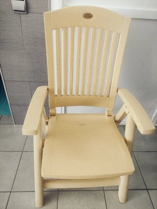 Conjunto de sillas y mesa de vende individual
