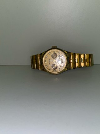 Reloj SKYLINE Dorado
