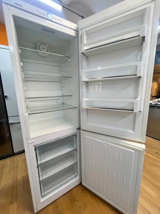 Nevera Liebherr blanca