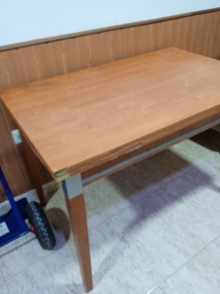 Mesa de cocina madera y metal