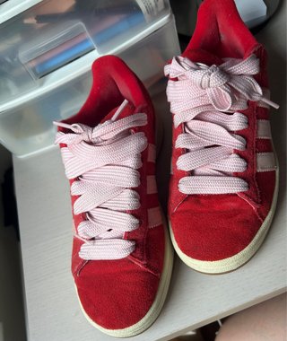 Zapatillas Adidas Campus 00s Rojas y Rosas