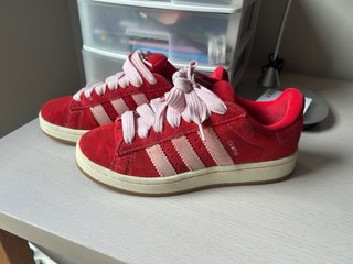 Zapatillas Adidas Campus 00s Rojas y Rosas