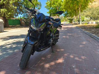 Kawasaki Z900 A2 Negra y Verde