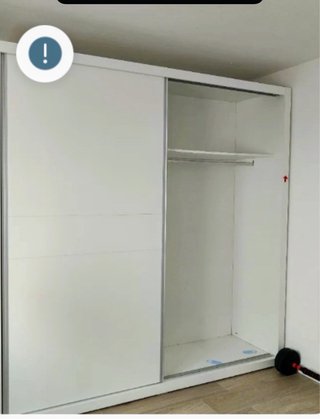 Armadio con porte scorrevoli, non mi entra.