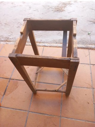 Estructura mesa camilla madera y metal