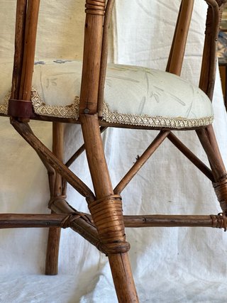 Silla infantil vintage de ratán y bambú