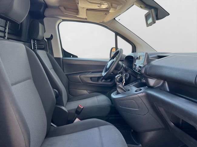 Citroën Berlingo 2021, foto 15