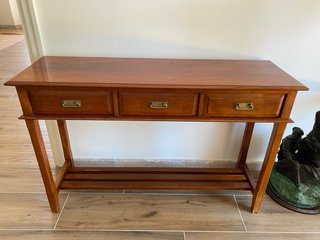 Tavolo in legno teak con 3 cassetti