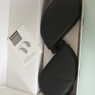 NUEVO. NORAUTO Almohada reposacabezas ajustable