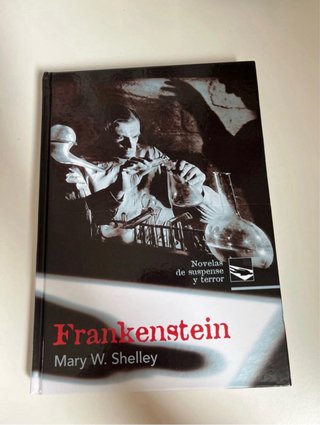 Vendo tres libros de Novela de Suspende y Terror