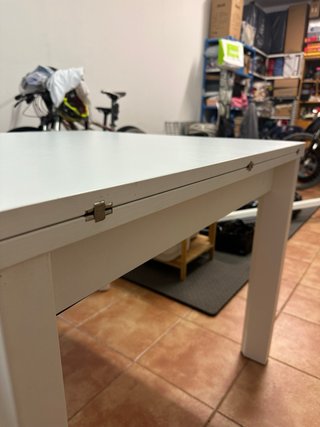 Mesa y 4 Sillas Comedor Blancas
