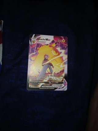 Carta Pokémon Pikachu VMAX TG17/TG30
