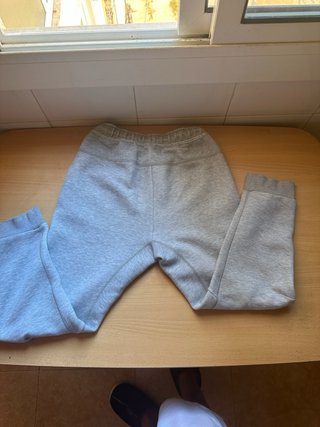 Nike Tech Fleece Niño Talla L Gris