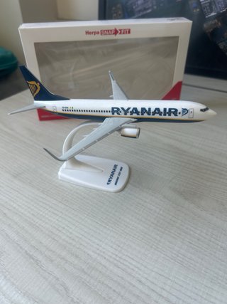 Maqueta Ryanair Boeing 737-800 1:200