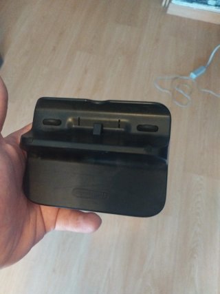 Nintendo Wii U negra más cables