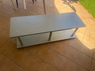 Mesa TV  con balda de cristal