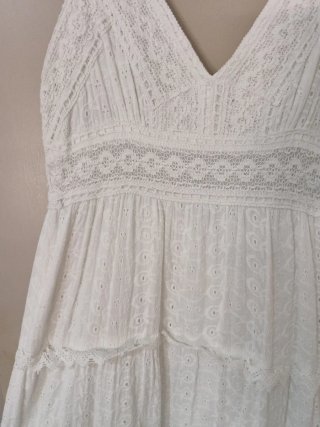 Vestido blanco largo de encaje