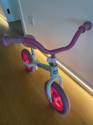 Bicicleta de equilibrio infantil