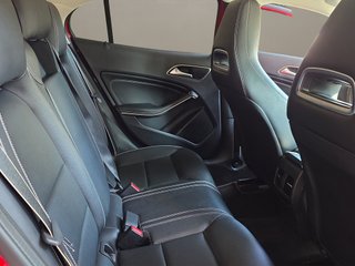 Mercedes-Benz GLA GLA 180