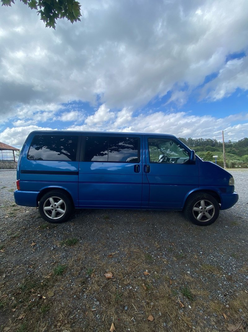 Volkswagen T4 Caravelle 2.5 TDI ACV 102 CV - foto 1