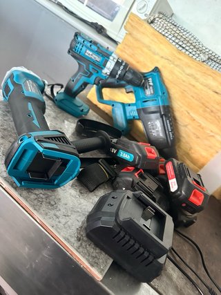 Conjunto de Ferramentas Elétricas
