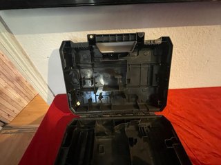 Caja DeWalt para taladro