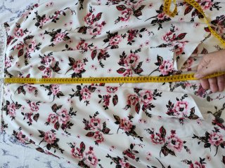 Vestido floral blanco y rosa