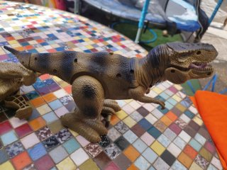 Figura dinosaurio móvil